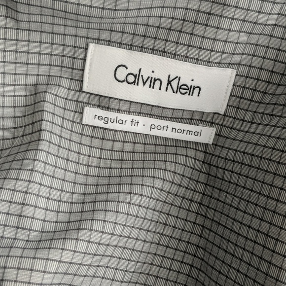 5/$100 Men's Calvin Klein Blue Dress Shirt - Picture 2 of 3